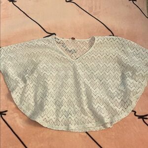 LEI Cream Lace V-Neck Blouse